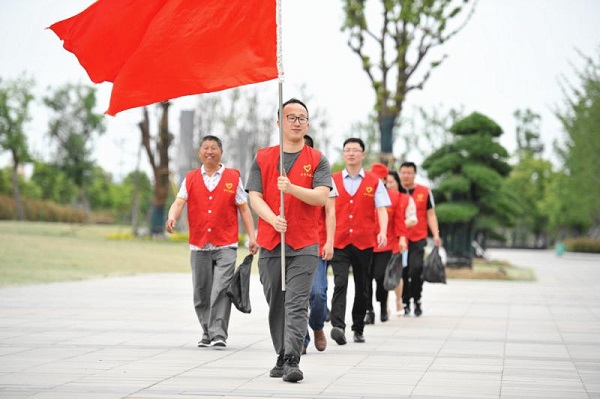 宣传周徒步走.jpg